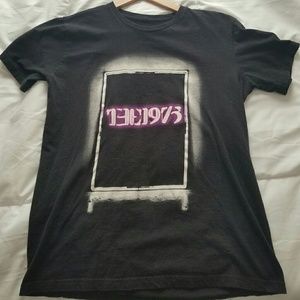 The 1975 t shirt